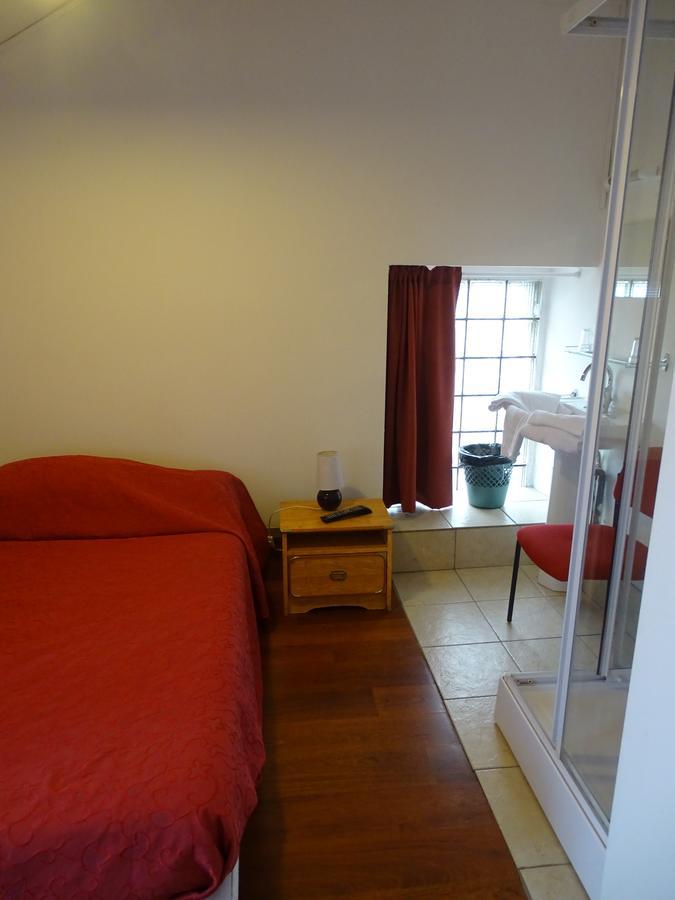 Hotel Restaurant Du Commerce La Gouesniere ภายนอก รูปภาพ